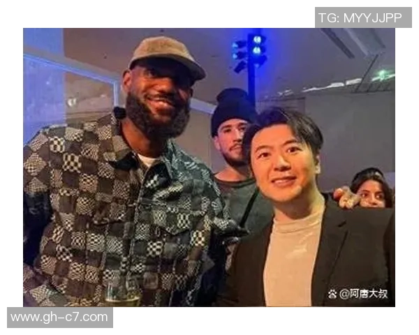 篮球巨星跨界挑战足球赛场 领衔体育界最强跨界对决 篮球巨星跨界挑战足球赛场 领衔体育界最强跨界对决